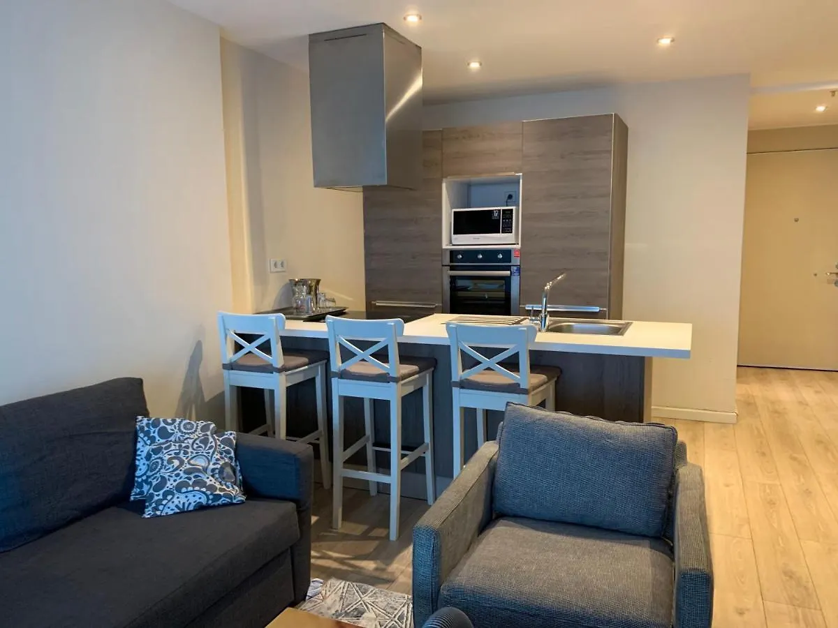 Flat For Rent In Complex With Sea View, Pool, Gym Istanbul 0*,  Turkey