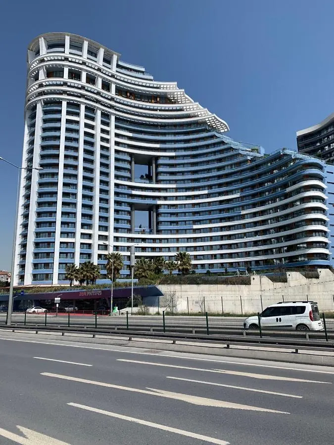 Flat For Rent In Complex With Sea View, Pool, Gym Istanbul 0*,