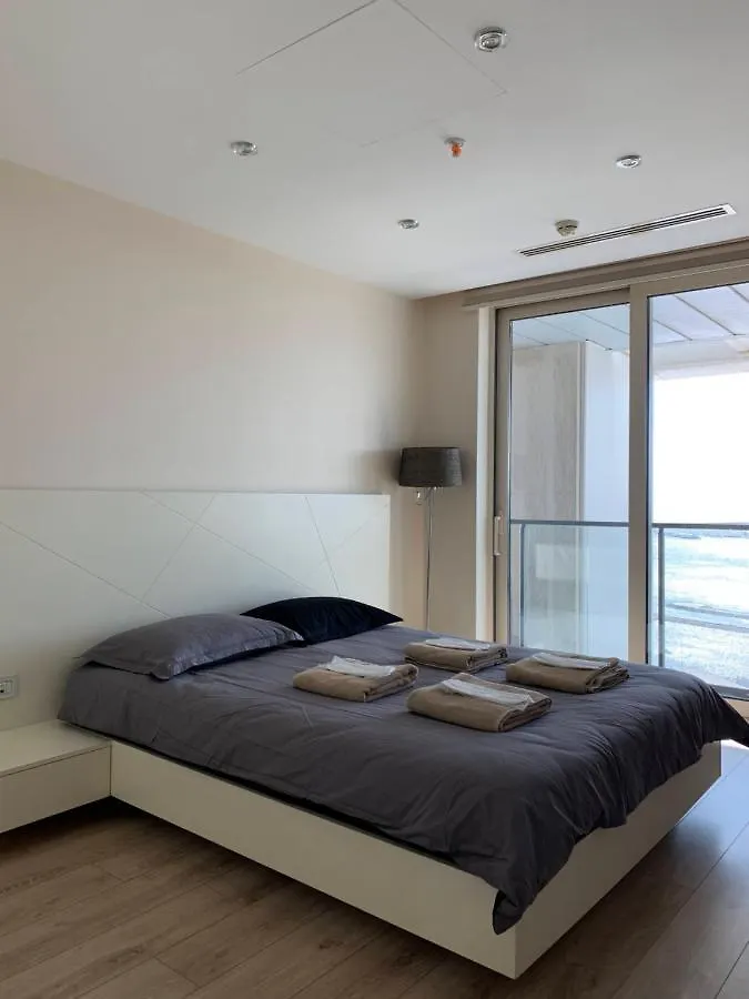 Apartment Flat For Rent In Complex With Sea View, Pool, Gym Istanbul Turkey