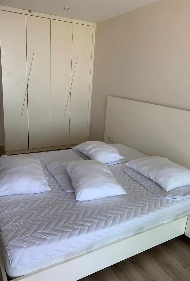 Flat For Rent In Complex With Sea View, Pool, Gym Istanbul 0*,  Turkey